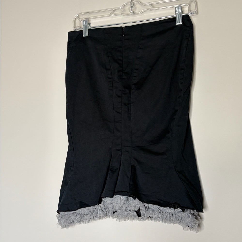 Sisley Black Pencil Skirt with Gray Ruffle Hem, size US 4 - Picture 4 of 10